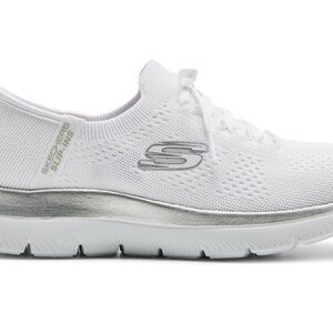 New with tags Skechers White Slip-Ins Sneakers